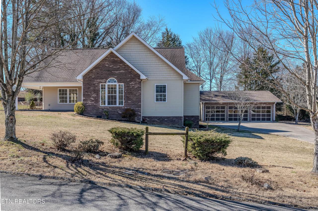 905 Chaparal Drive - Photo 1