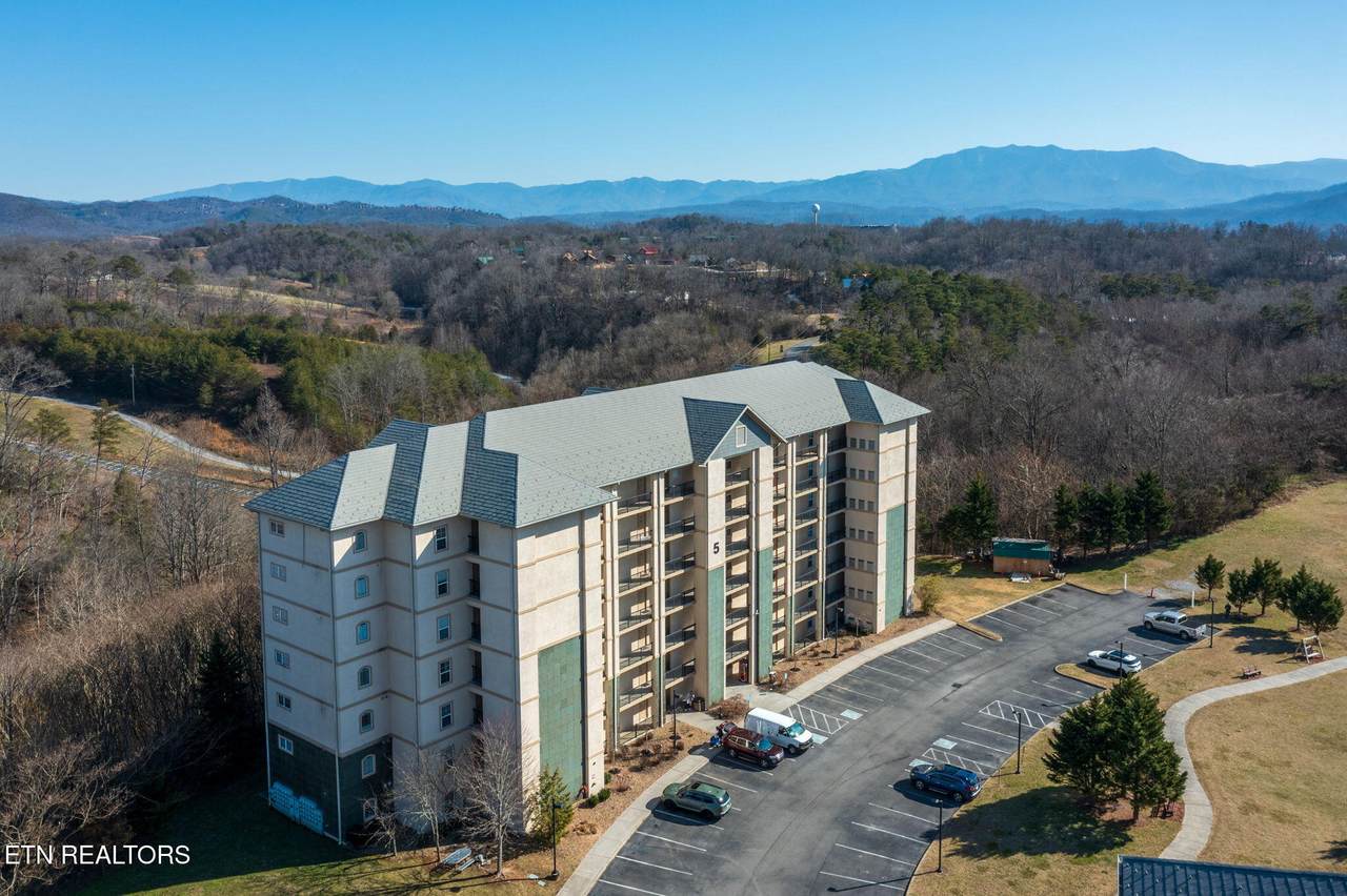 124 Plaza Drive - Photo 1