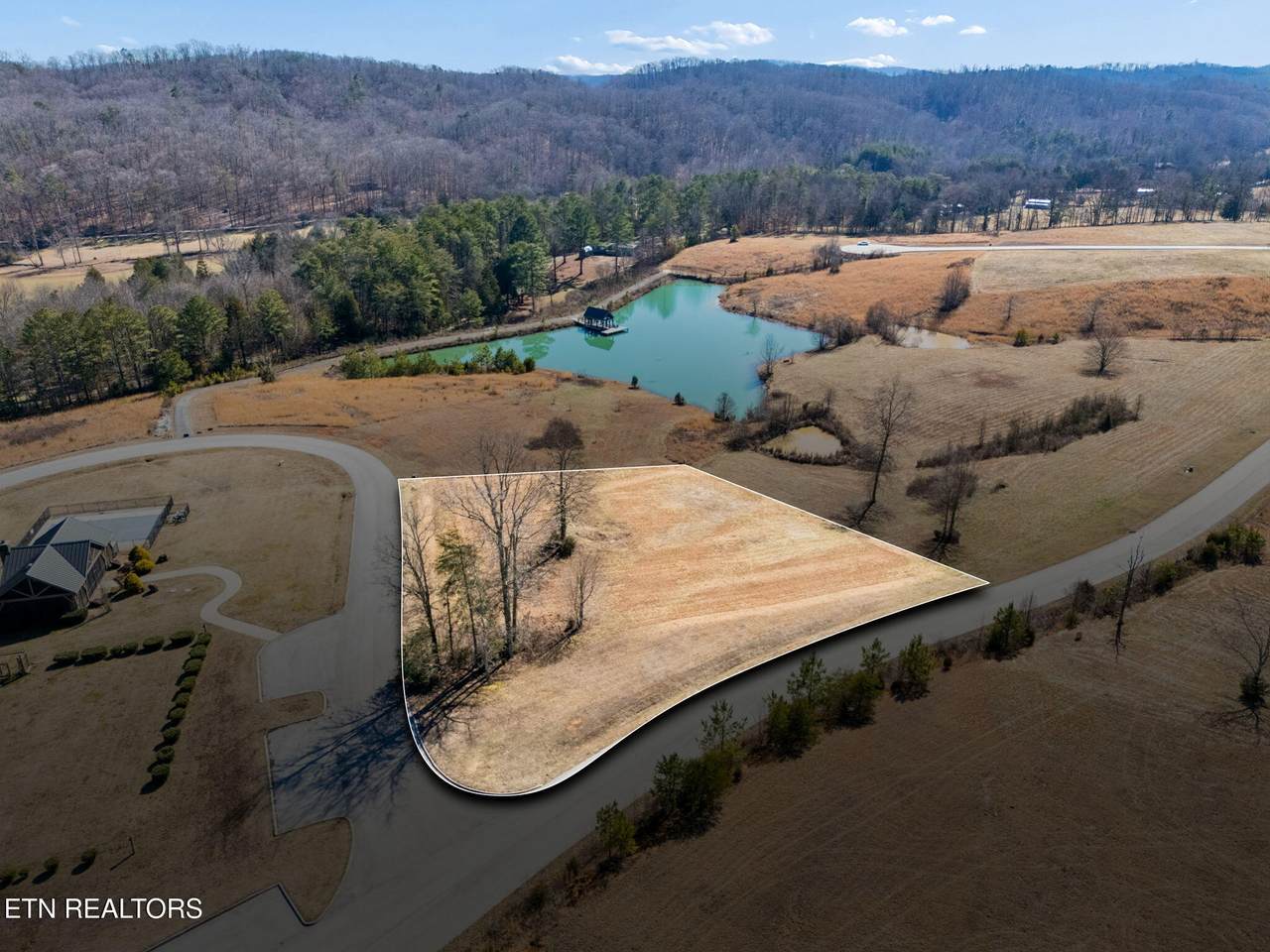 332 Enclave Way - Photo 1