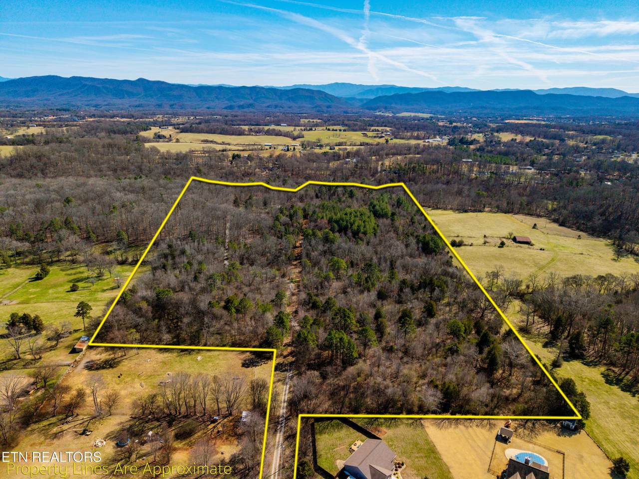 4672 Wildwood Rd - Photo 1