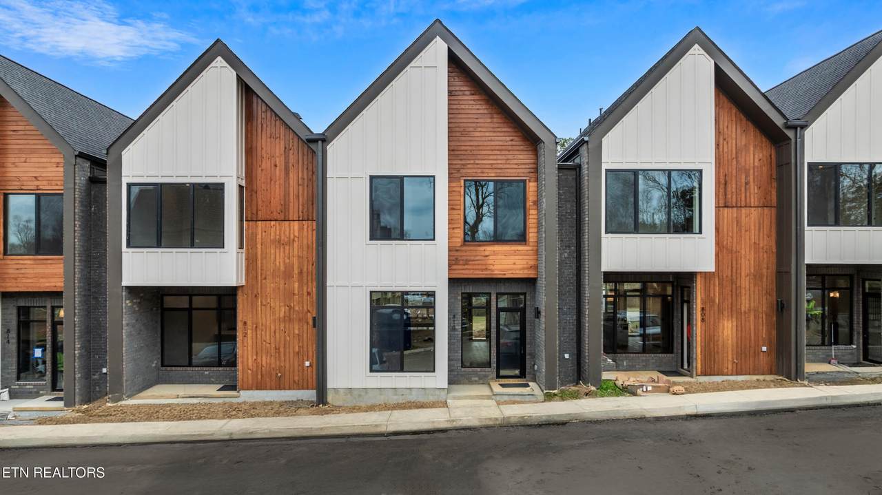 810 Vera Valley Way - Photo 1