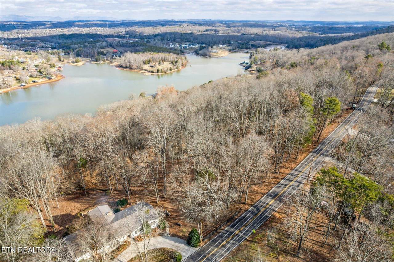 980 Phelps Rd - Photo 1