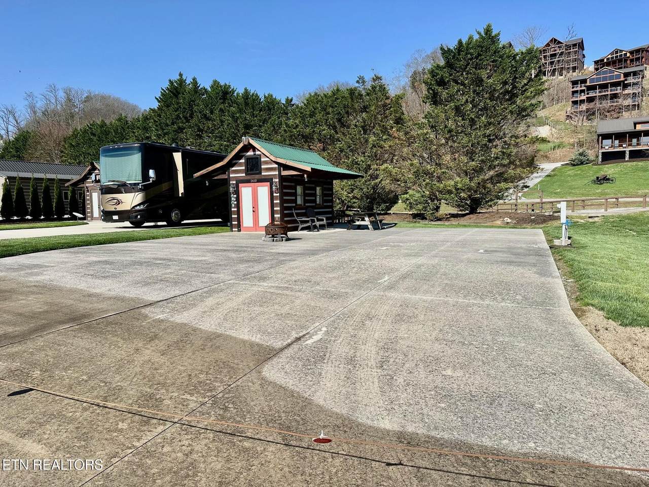 1919 Lizi Loop Way - Photo 1