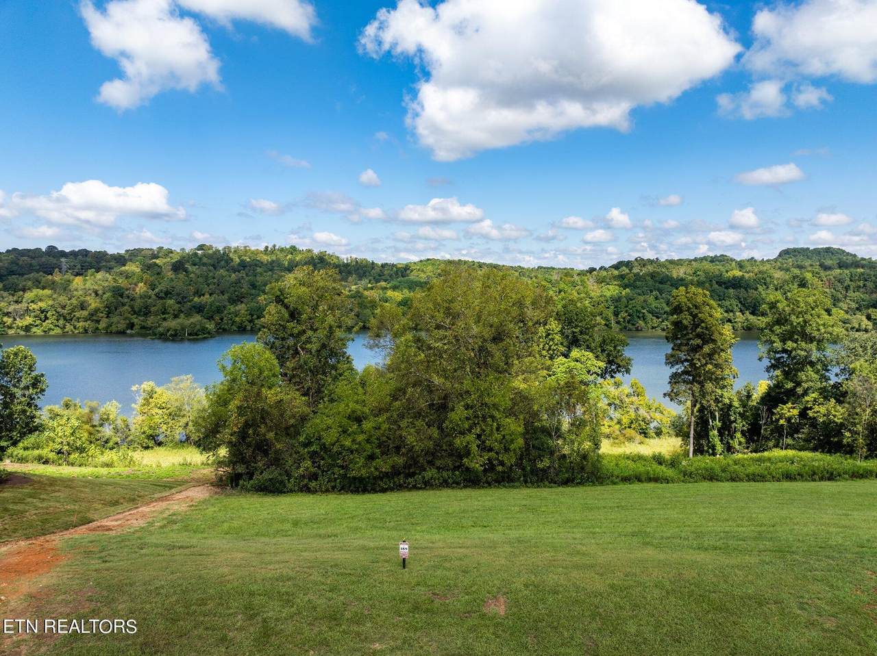 891 River Bank Tr - Photo 1