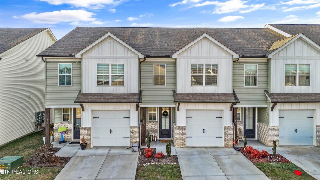 255 Harper Village Way - Photo 1