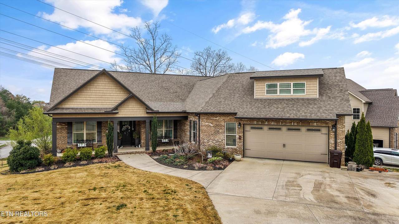 1601 Briarfield Lane - Photo 1