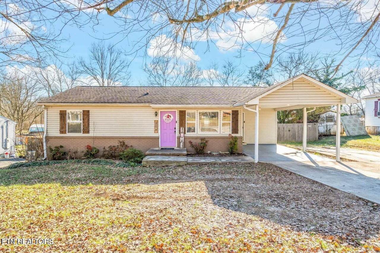 209 Woodlawn Drive - Photo 1