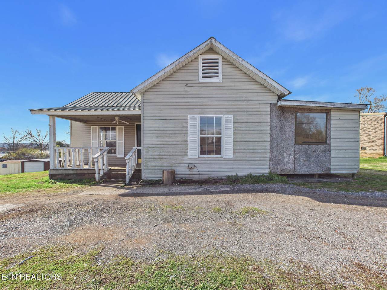 605 Bennett St - Photo 1
