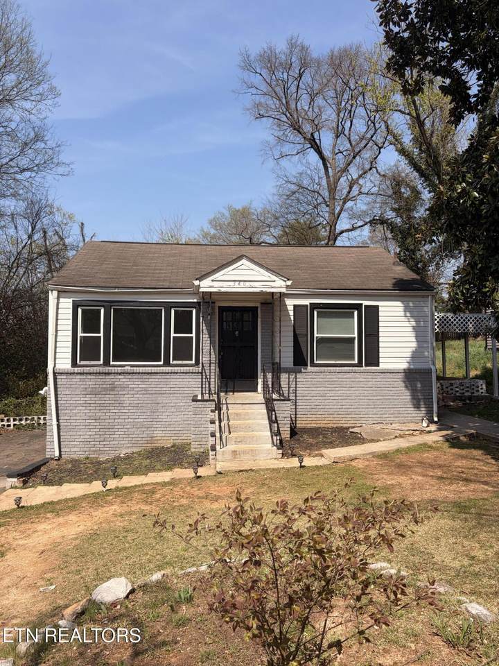 3407 Skyline Drive - Photo 1