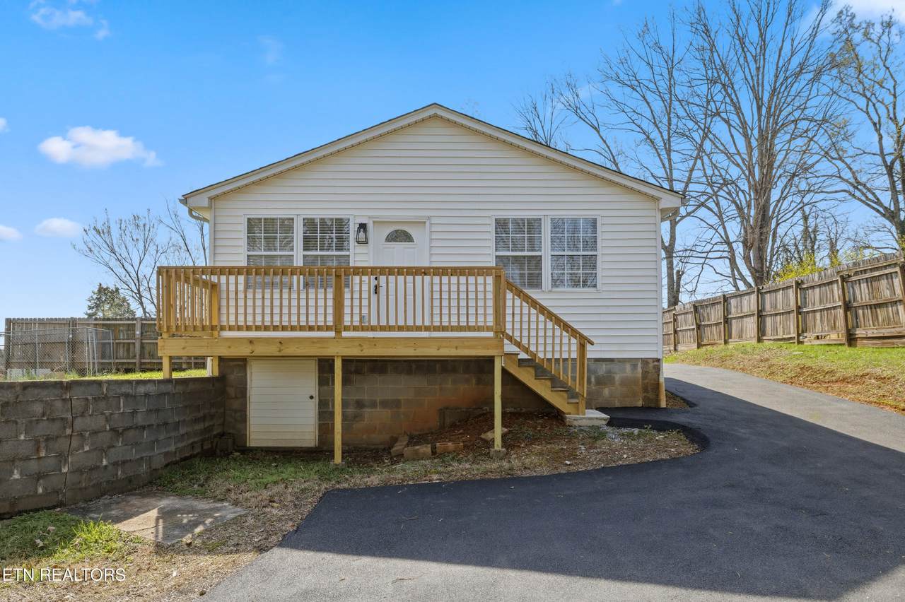 4212 Garnet Drive - Photo 1