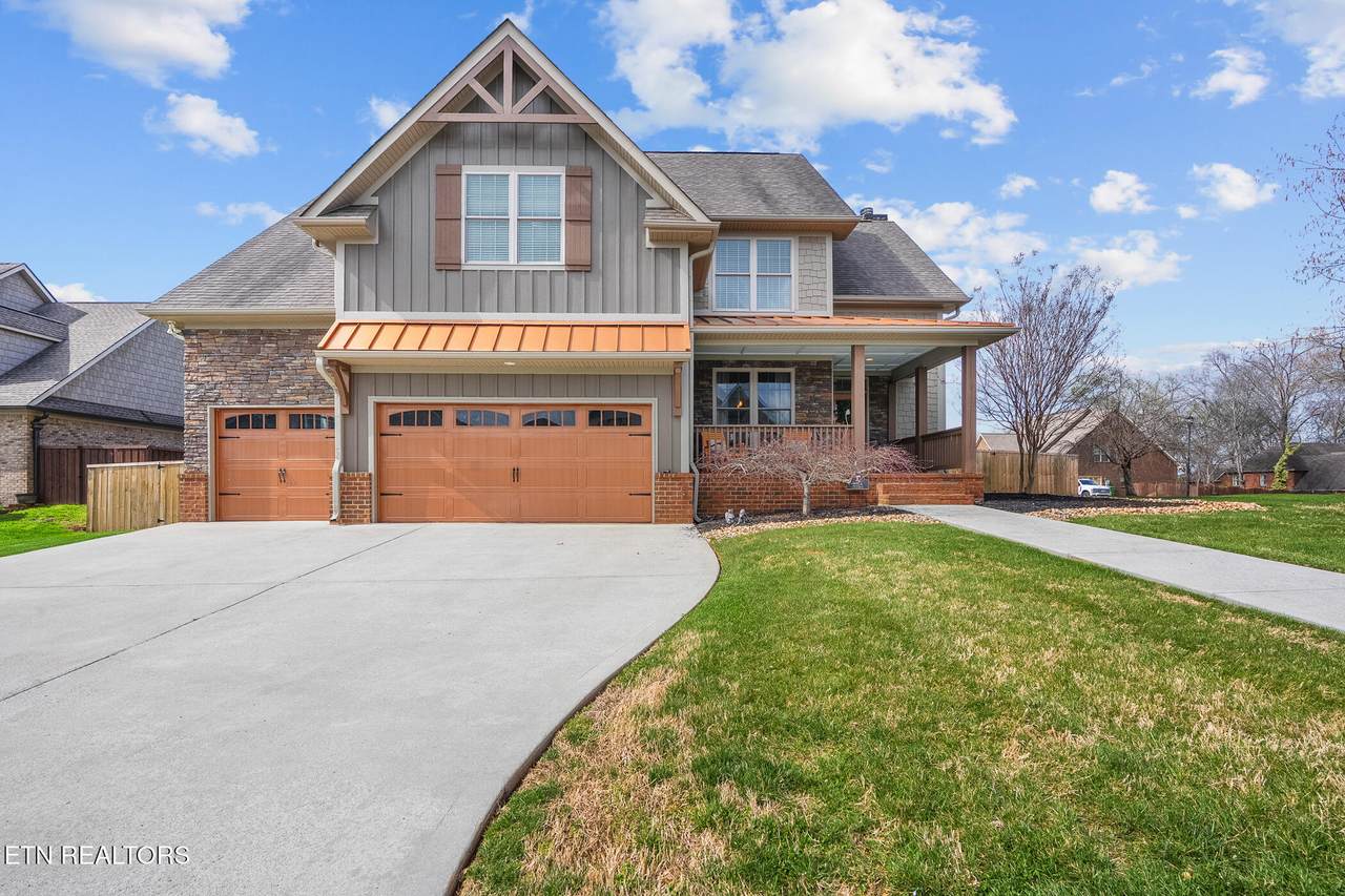 2004 Logan Drive - Photo 1
