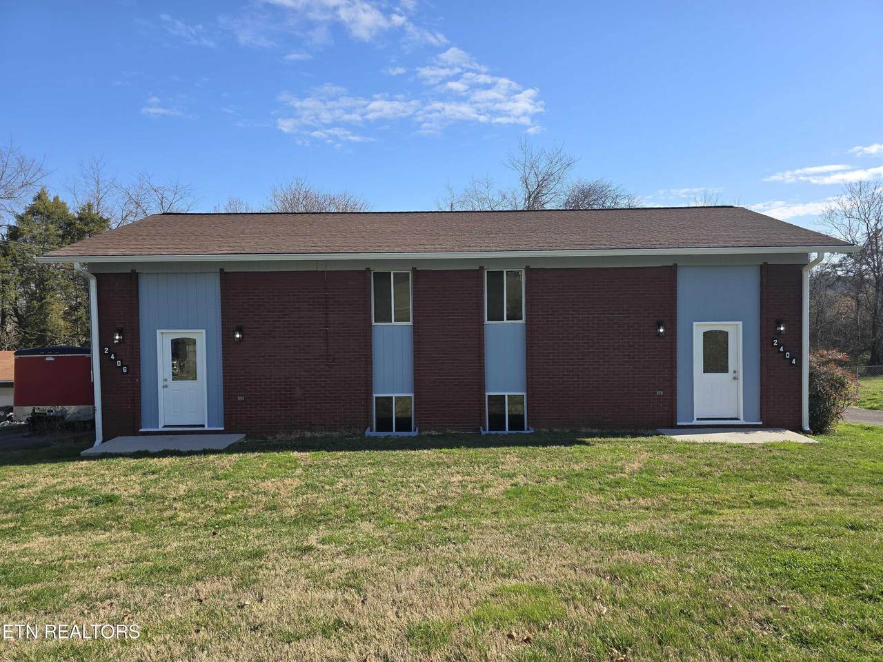 2404&2406 Clancy Ave - Photo 1