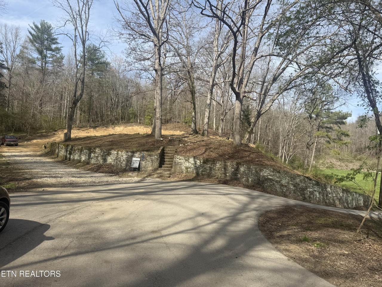 125 Reynolds Rd - Photo 1