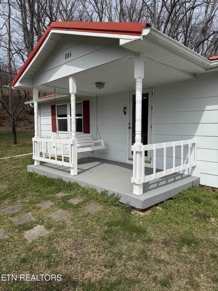 886 Mountain Rd - Photo 1