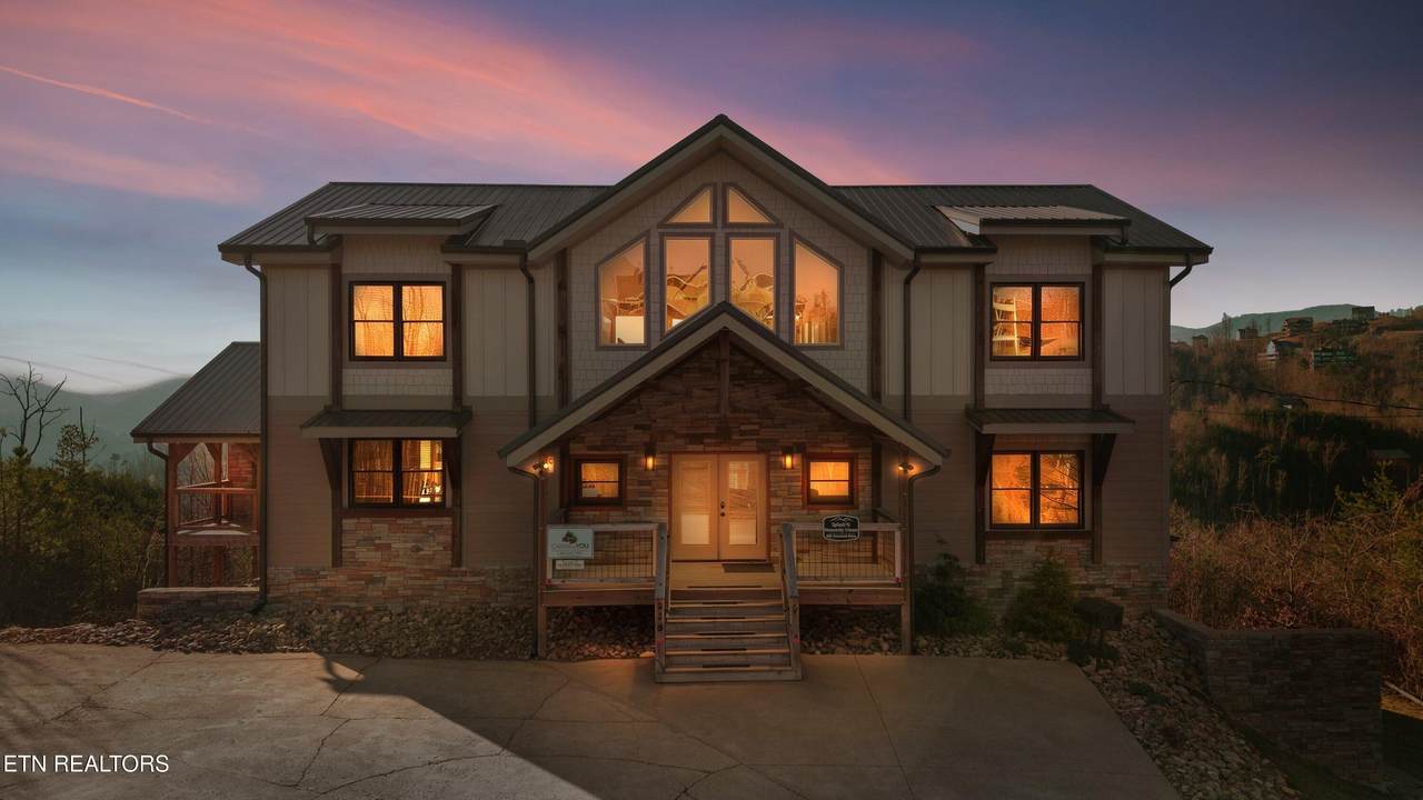 986 Chestnut Drive - Photo 1
