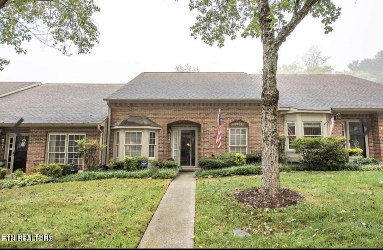 8745 Wimbledon Drive - Photo 1