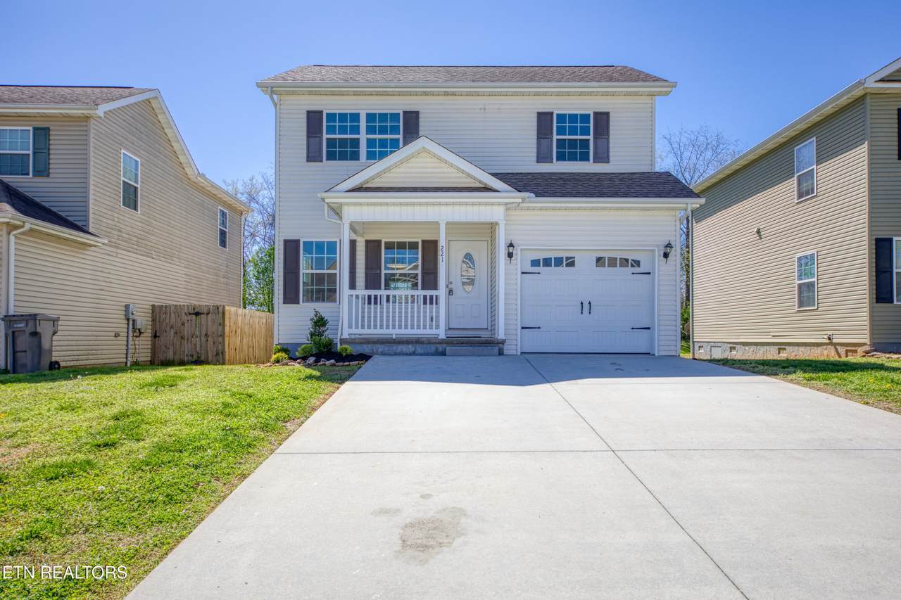 221 Heritage Crossing Drive - Photo 1