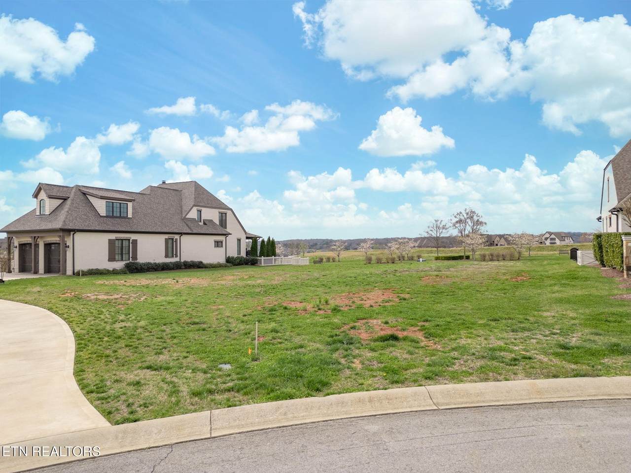 138 Highlands Circle - Photo 1