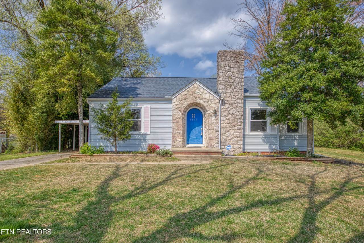 1115 Parkway Ave - Photo 1