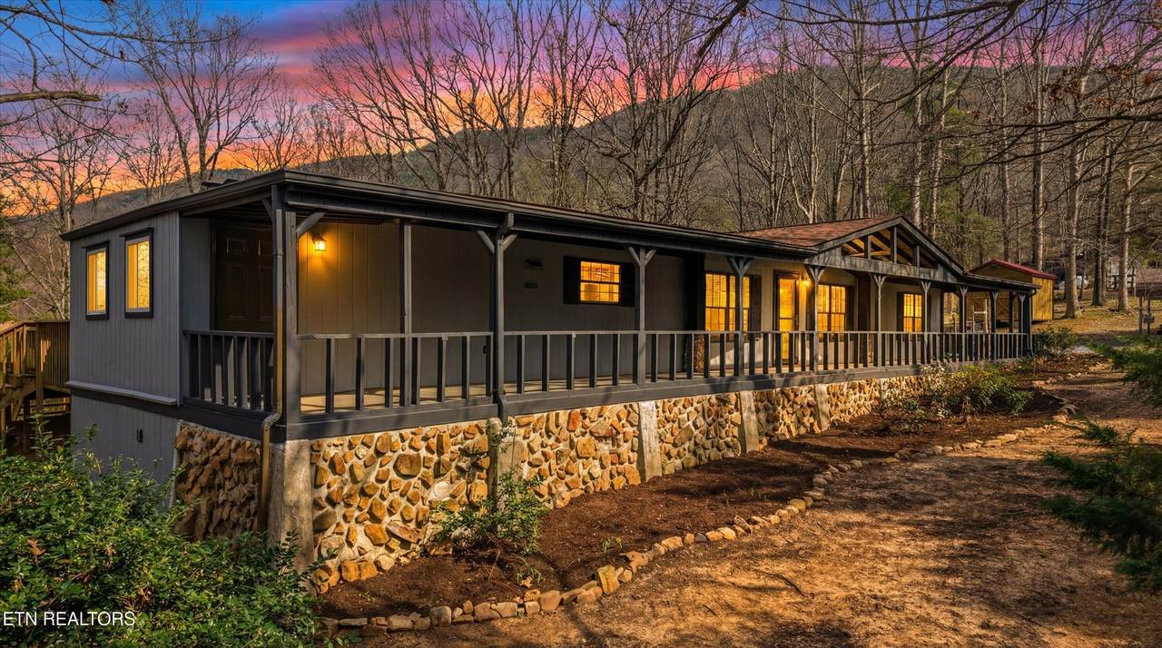 3670 Chilhowee Tr - Photo 1