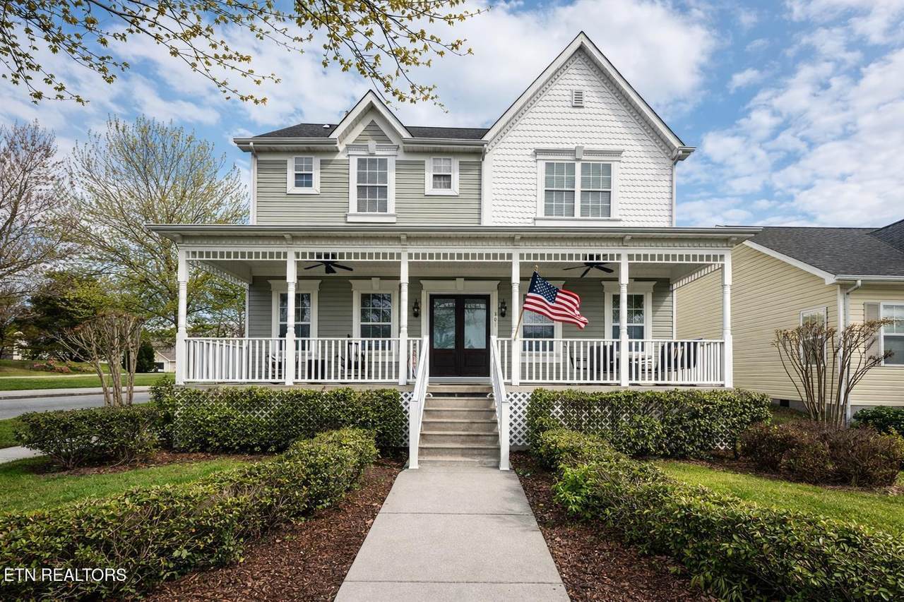 301 Willowcreek Blvd - Photo 1