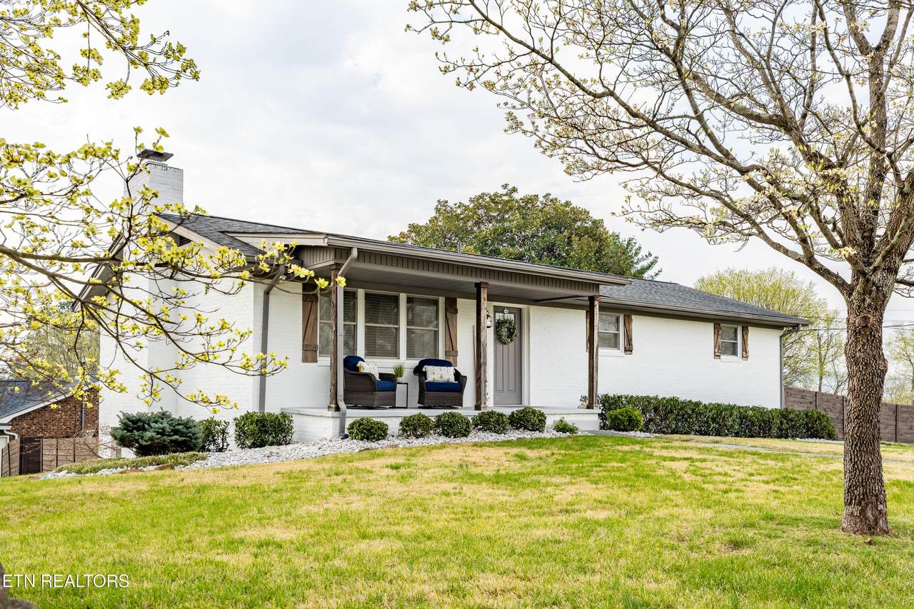 4320 Furen Rd - Photo 1