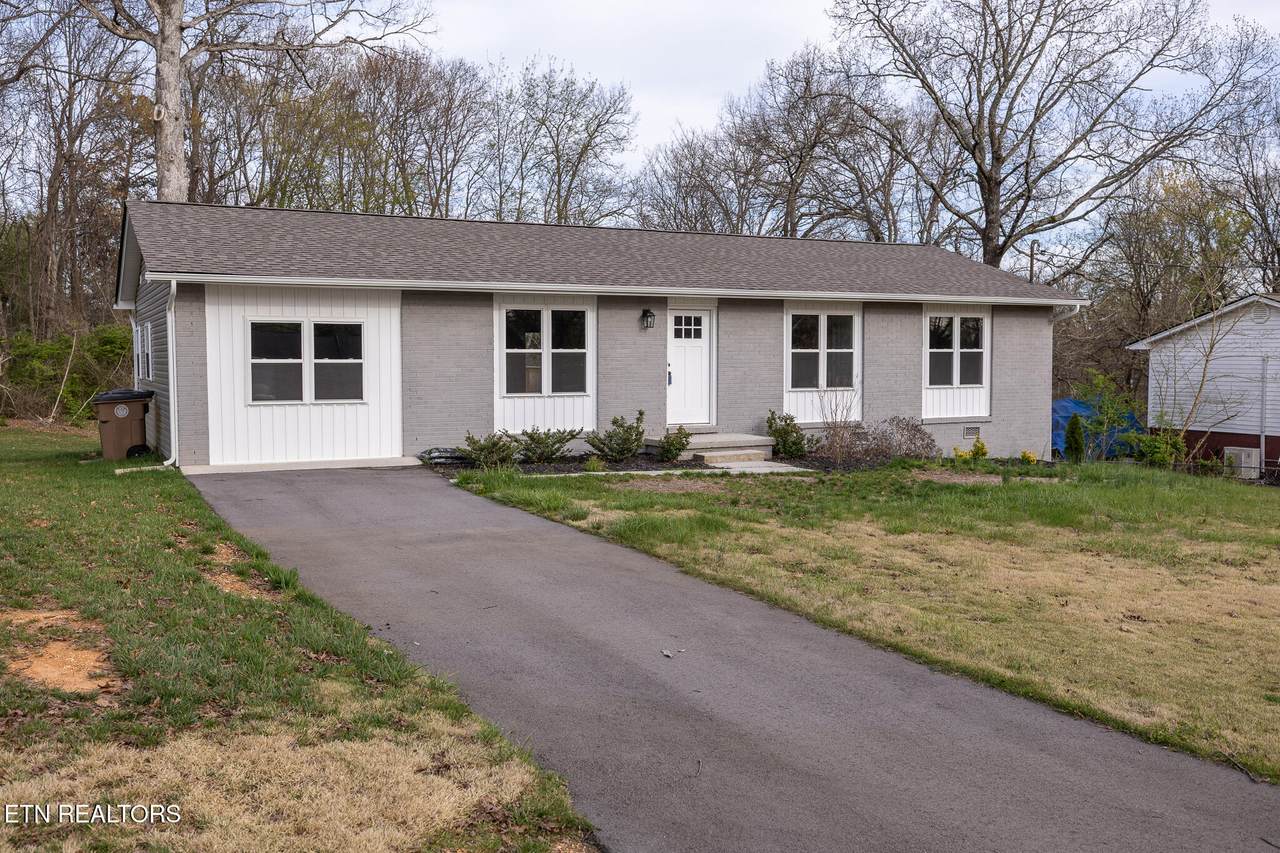 2318 Black Bear Rd - Photo 1