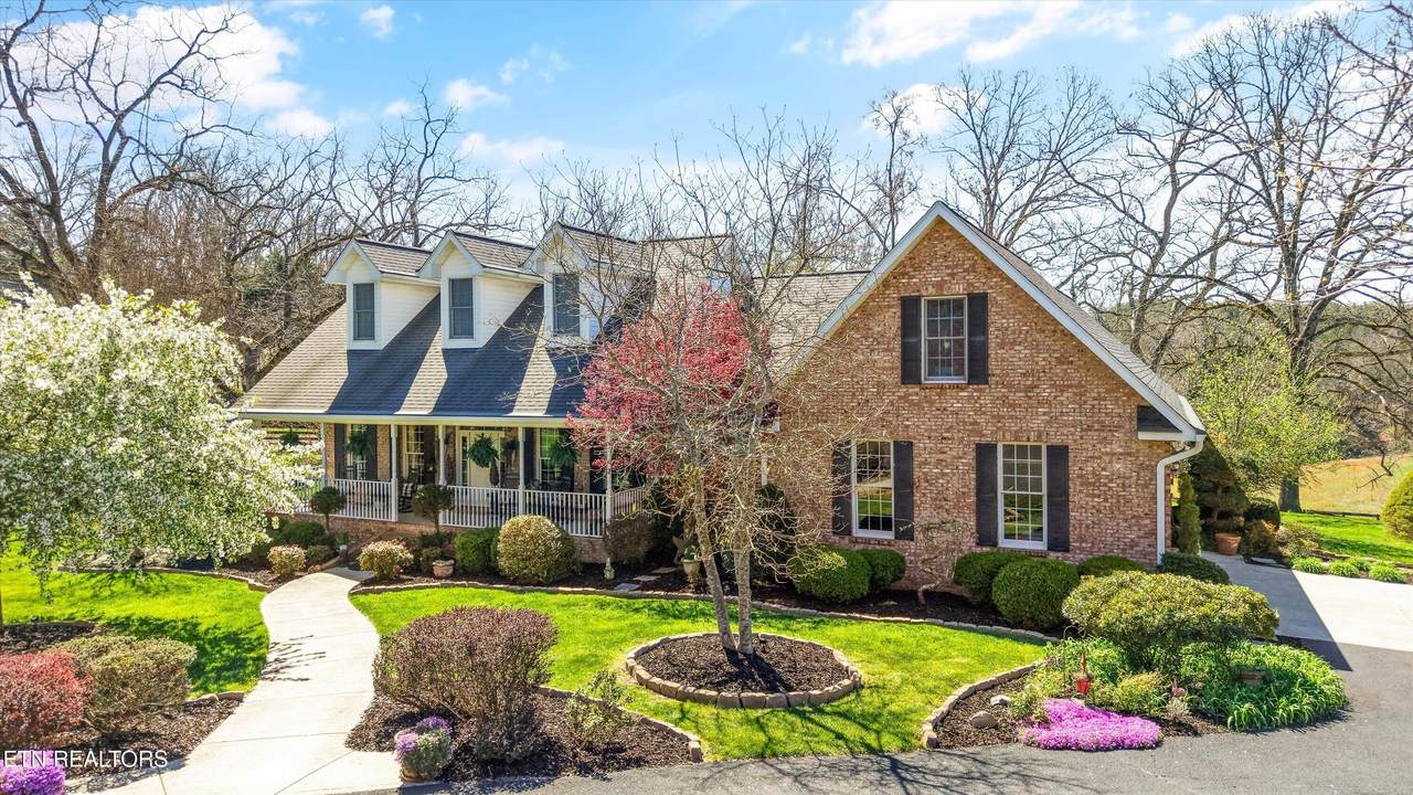 145 Walker Court - Photo 1