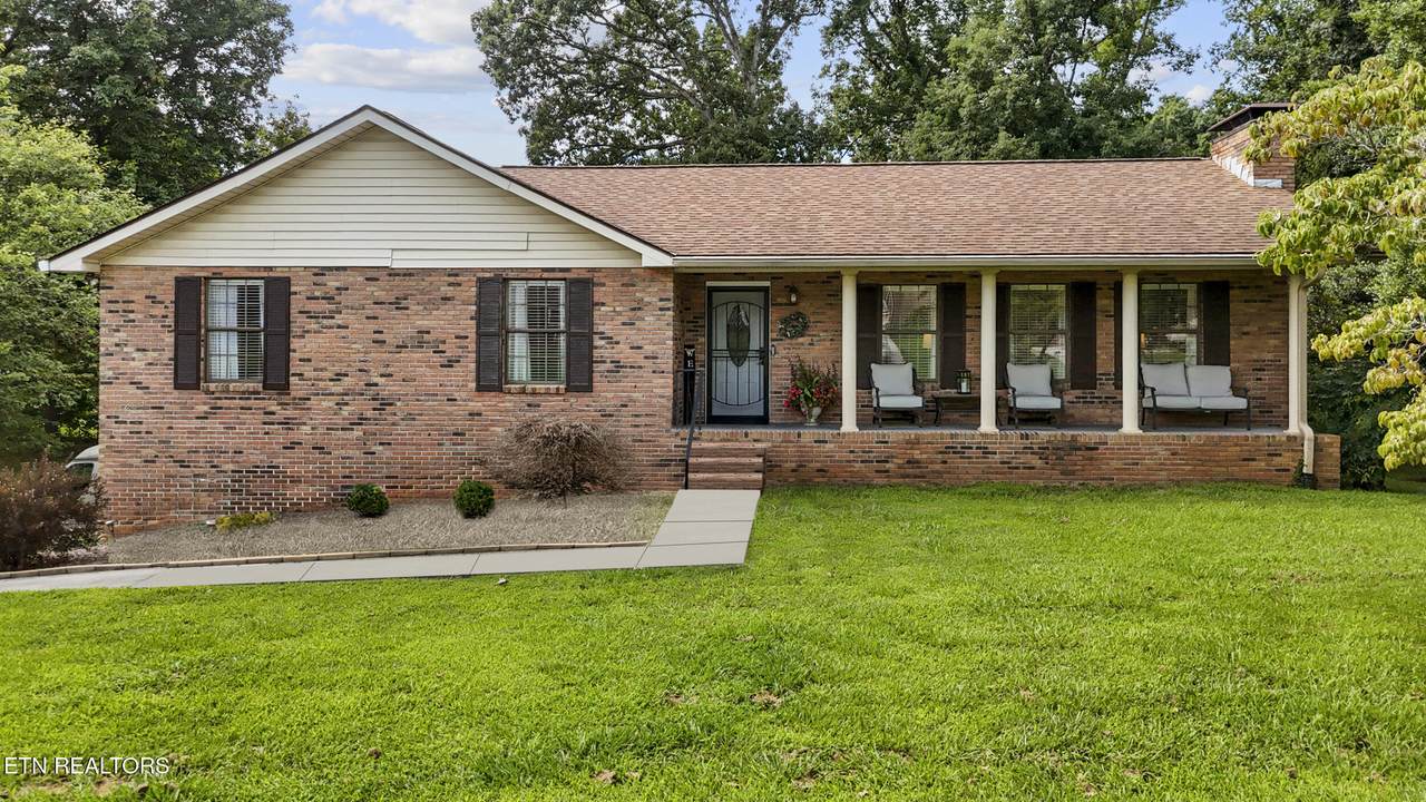 6262 Wintergreen Rd - Photo 1