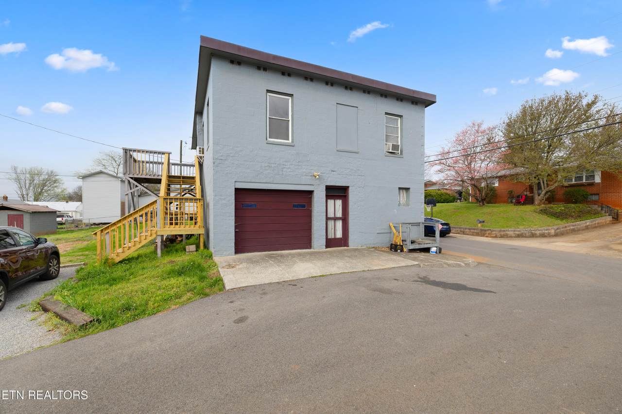 725 Church St - Photo 1
