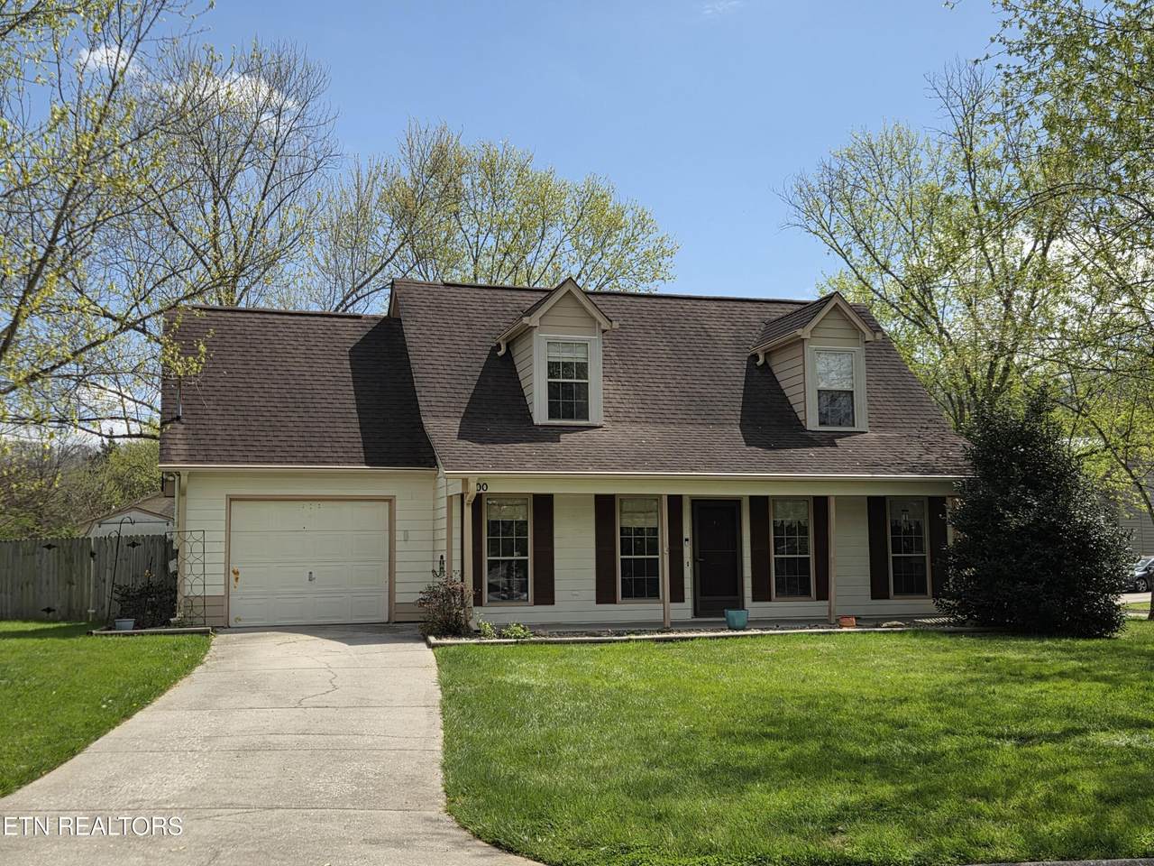 700 Penfield Lane - Photo 1
