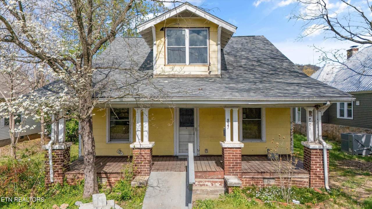 227 Morelia Ave - Photo 1