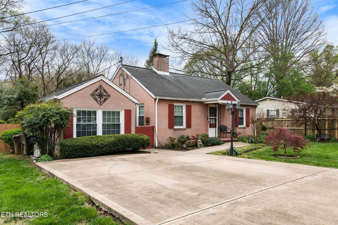 2820 Arbor Place - Photo 1