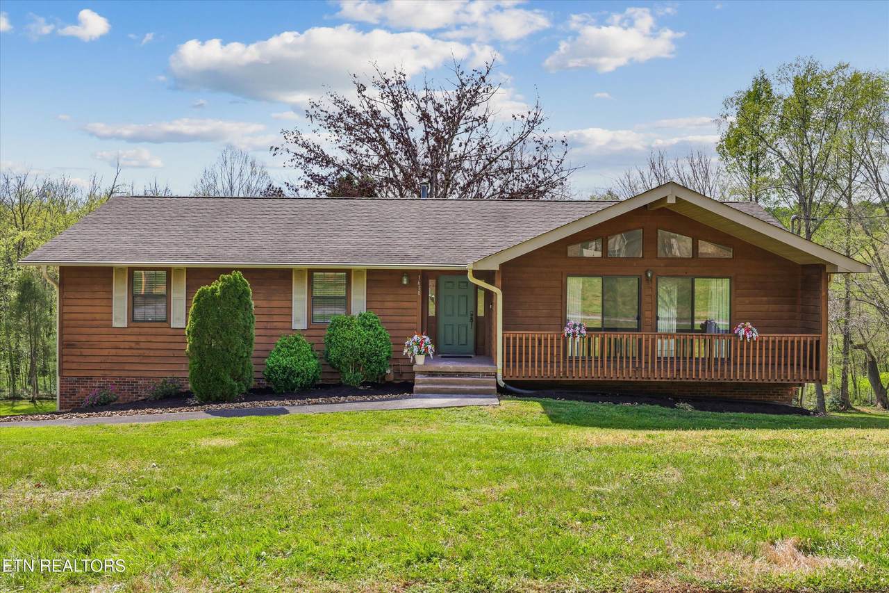 1618 Mimosa Drive - Photo 1