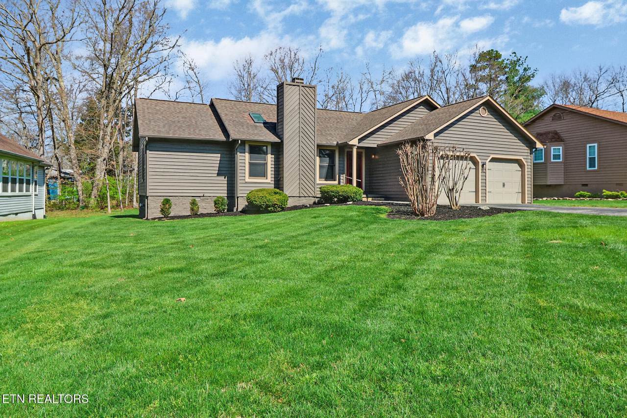 116 Howard Terrace - Photo 1