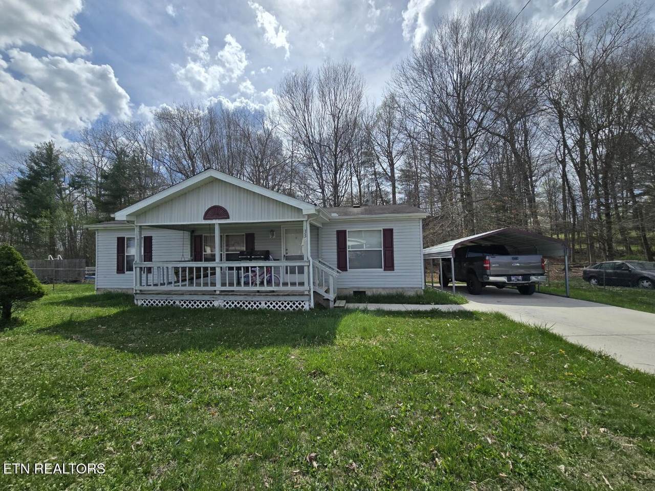 339 Edgewood Blvd - Photo 1