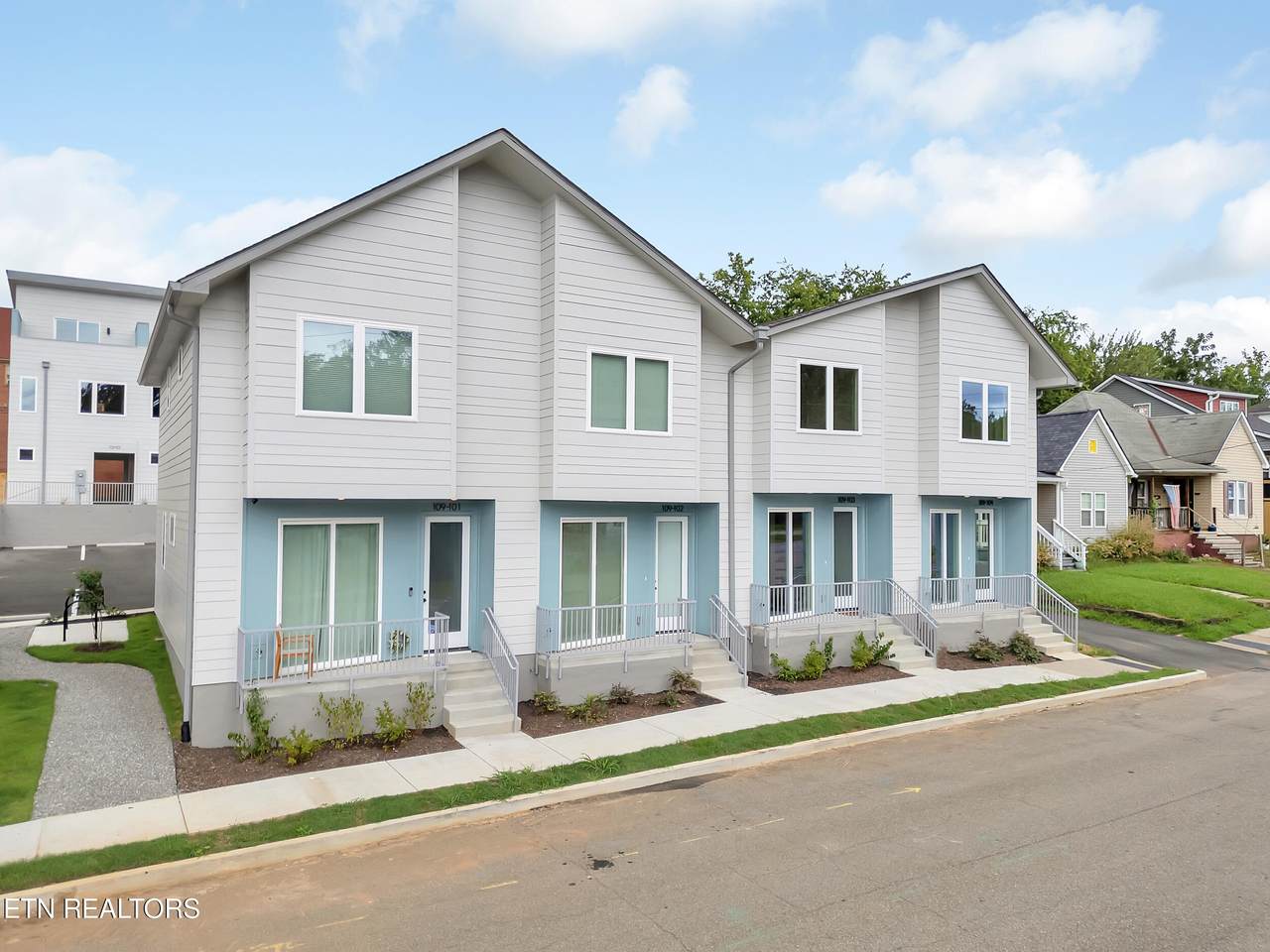 109 Oldham Ave #103 - Photo 1
