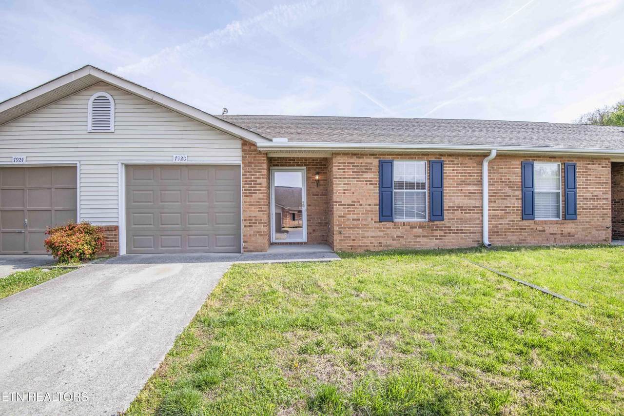 7920 Cavanaugh Way - Photo 1