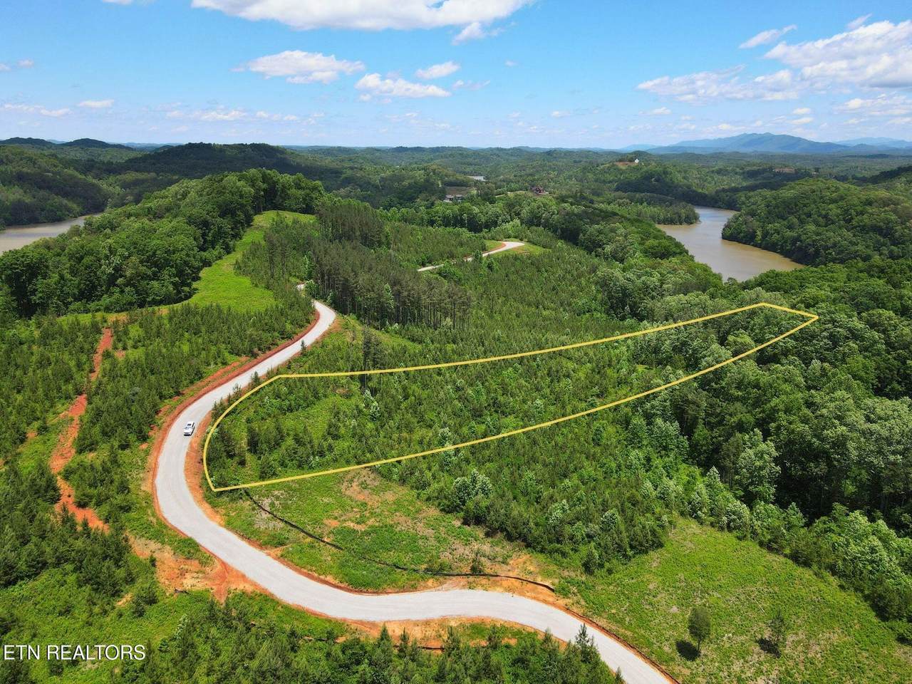 2070 Winding Tr - Photo 1