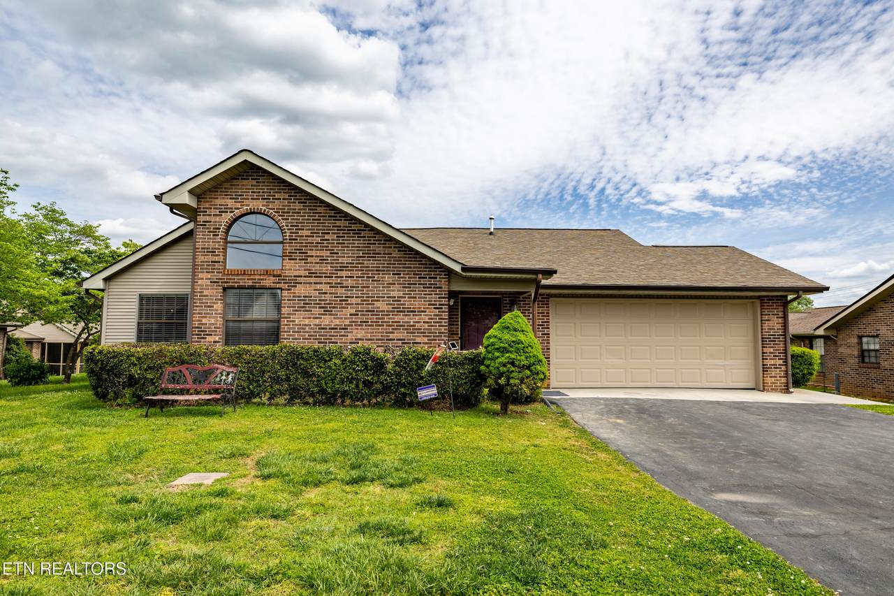 1148 Fielding Drive - Photo 1