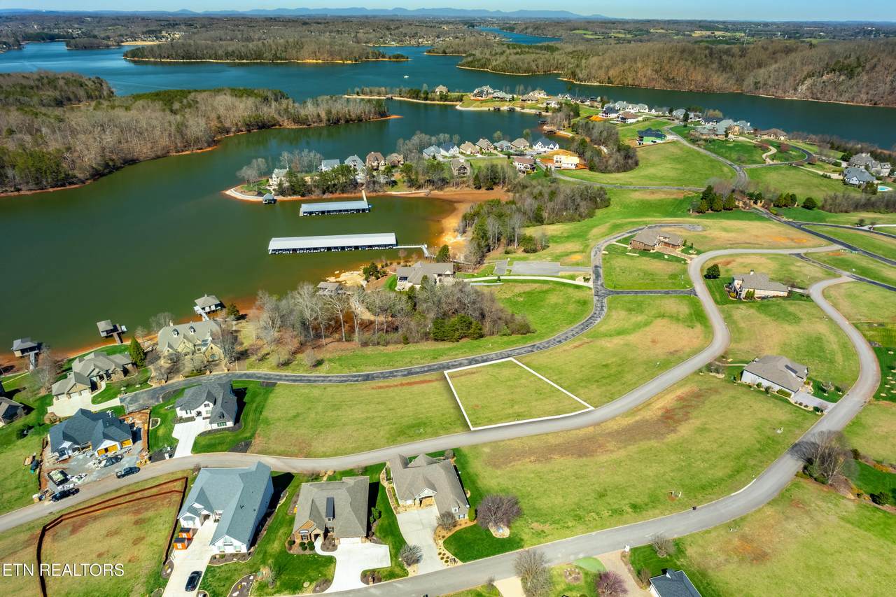 220 Wildwing Drive - Photo 1