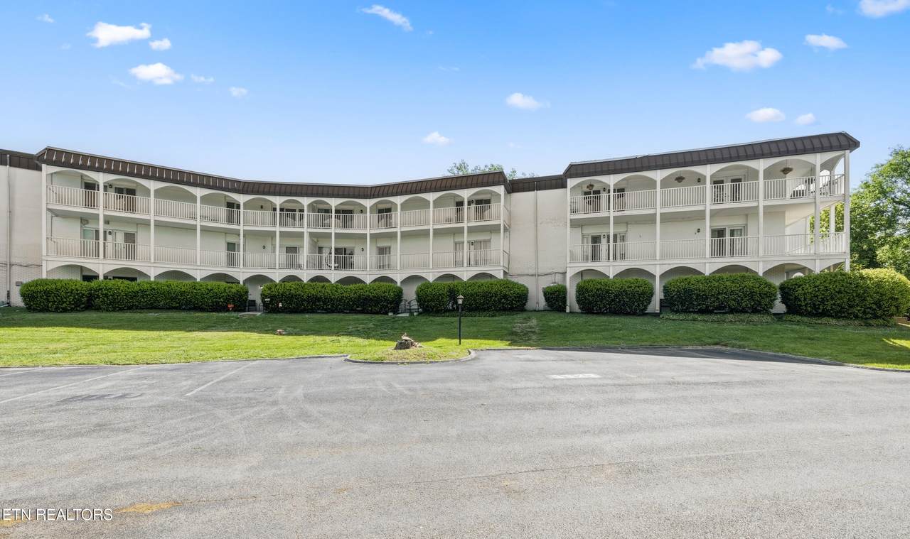 5709 Lyons View Pike - Photo 1