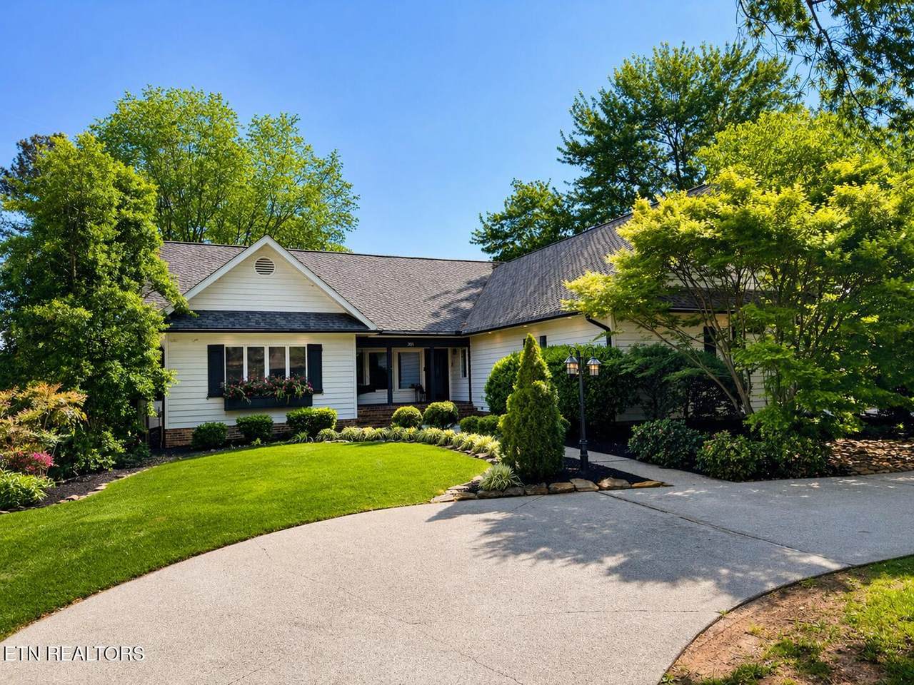 305 Llanerch Point - Photo 1