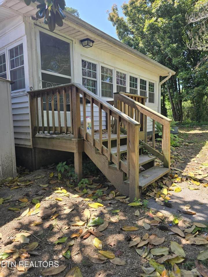 205 Tennessee Ave - Photo 1