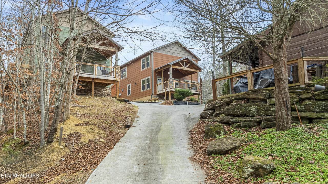 1012 Ravens Ford Way - Photo 1