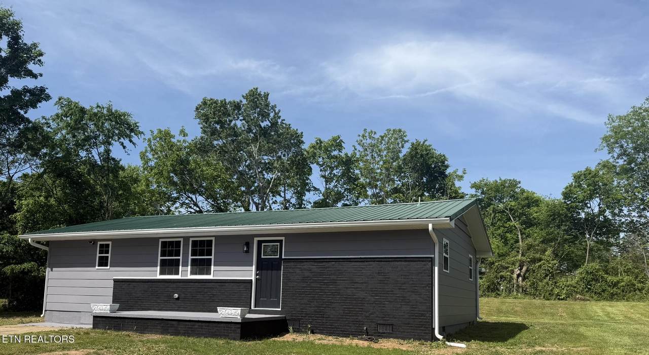 208 Greenwood - Photo 1