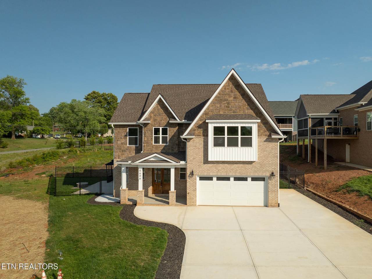 5606 Belle Maison Lane - Photo 1