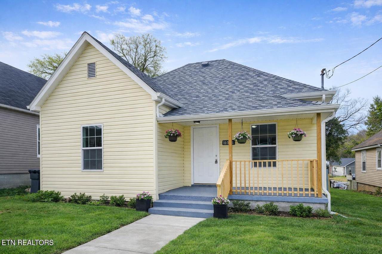1619 Worth St - Photo 1