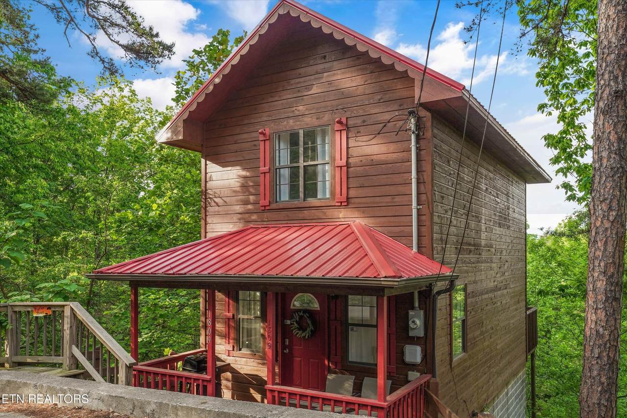 1809 Red Bone Way - Photo 1