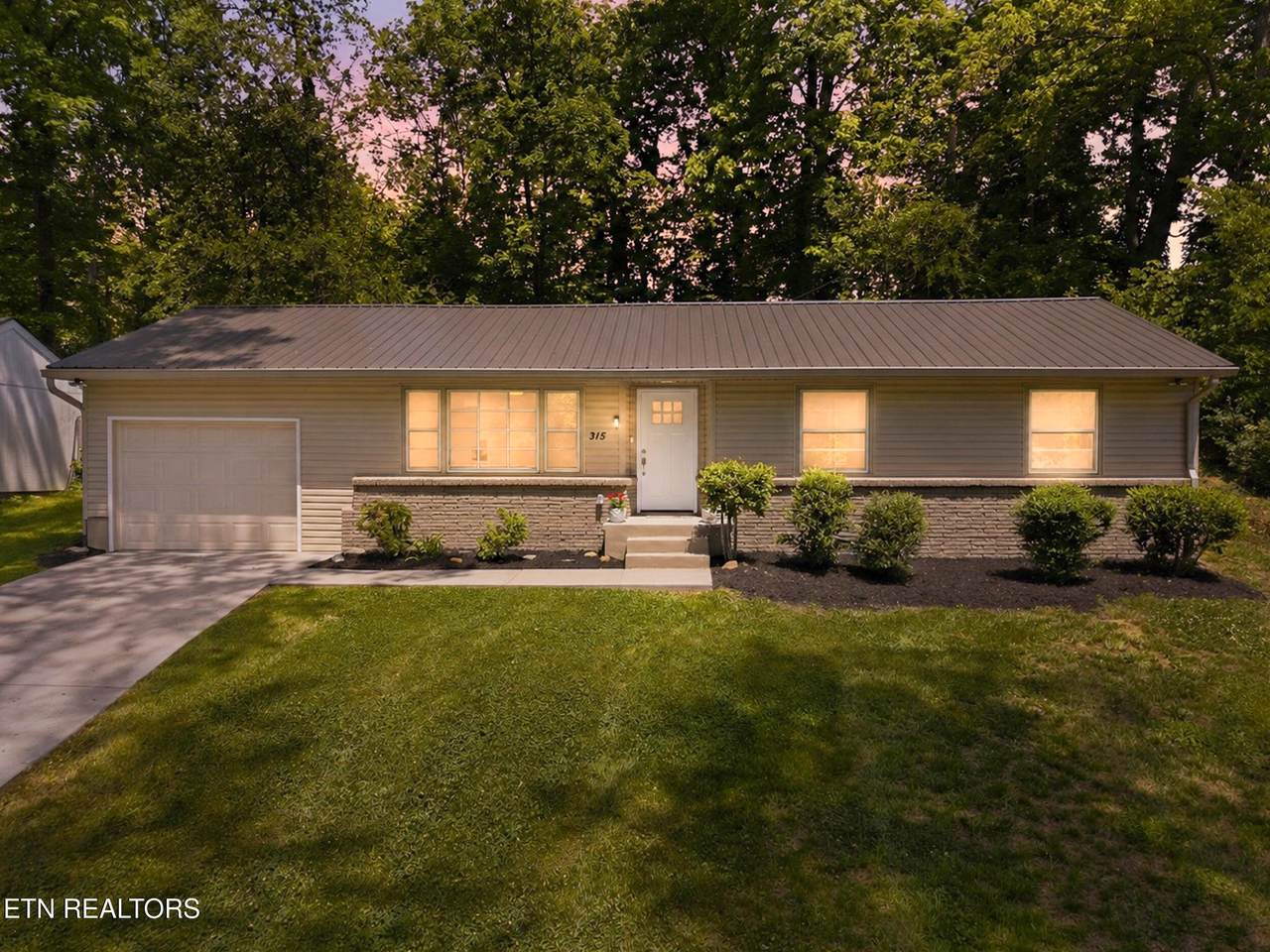 315 Hermitage Drive - Photo 1